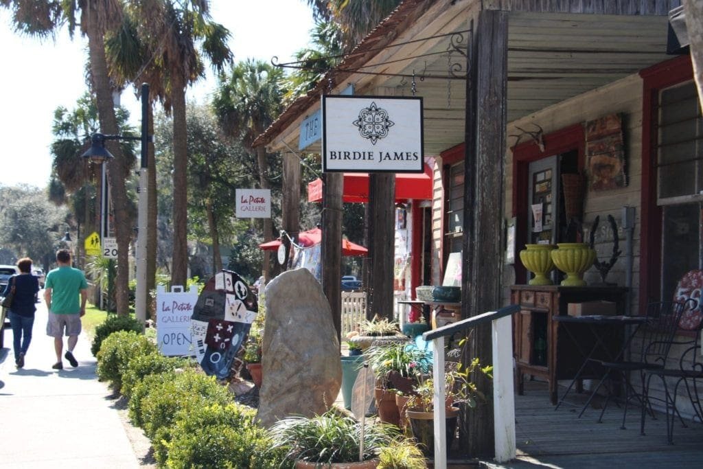 Historic downtown Bluffton SC shops and local businesses